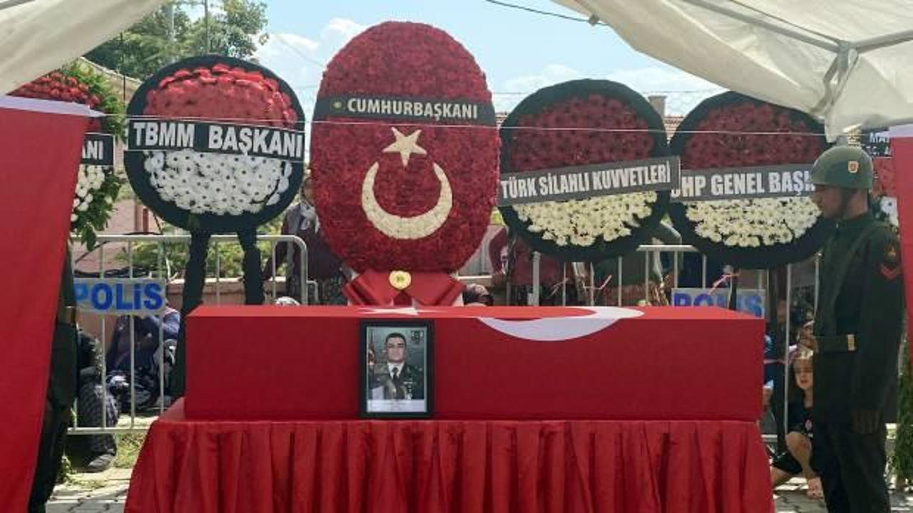 Şehit binbaşı, memleketinde son yolculuğuna uğurlandı